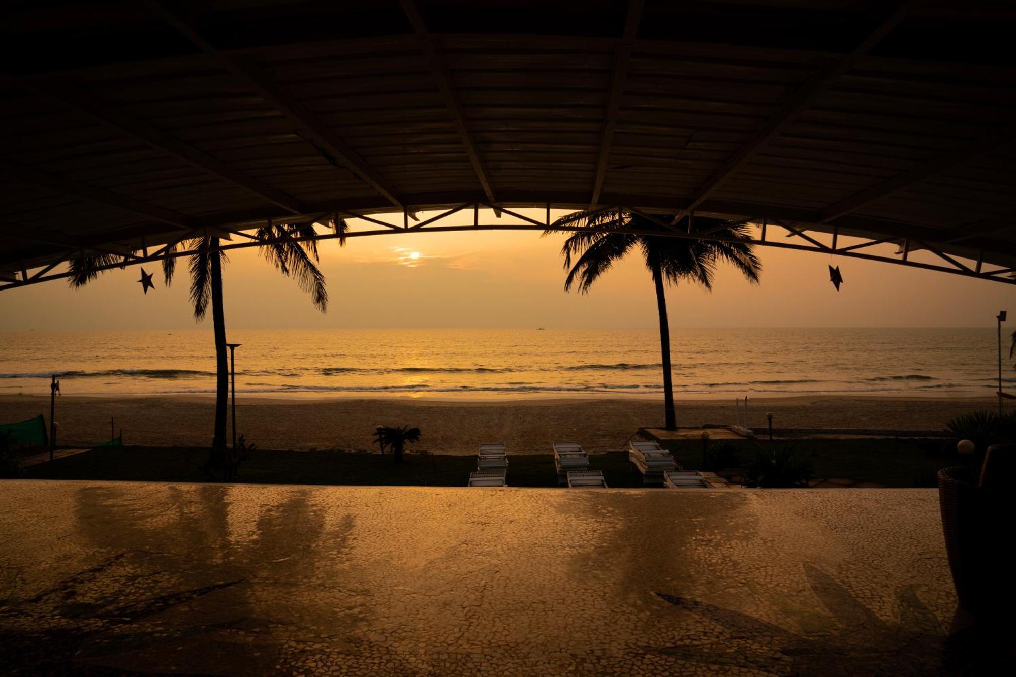 Regenta Beach House Resort, Goa Benaulim Exterior foto